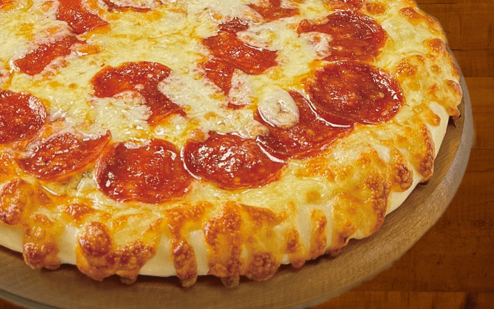 チーズ盛り盛りペパロニクラシック - ピザ・カリフォルニアの本格アメリカンピザ